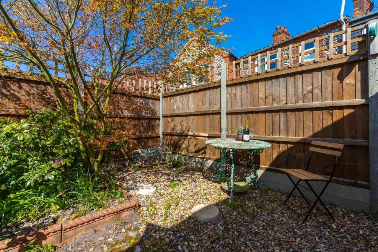 Host & Stay - St Joseph'S Cottage West Runton Extérieur photo